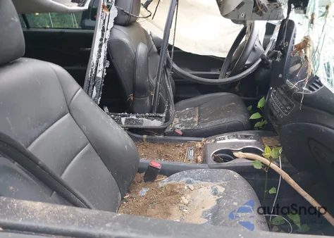 2021 Honda Pilot Awd Special Edition z USA, uszkodzony, nr VIN 5FNYF6H24MB068805